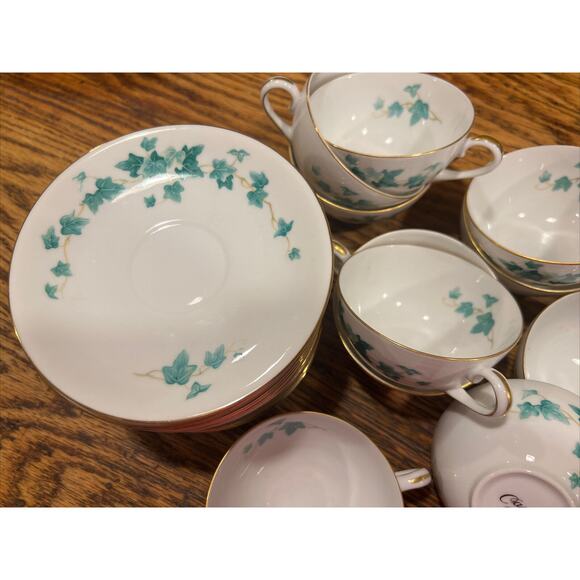 Sango Caprice Green Ivy 22 Piece Cup And Saucer Set! EXCELLENT PRISTINE! - Picture 2 of 6